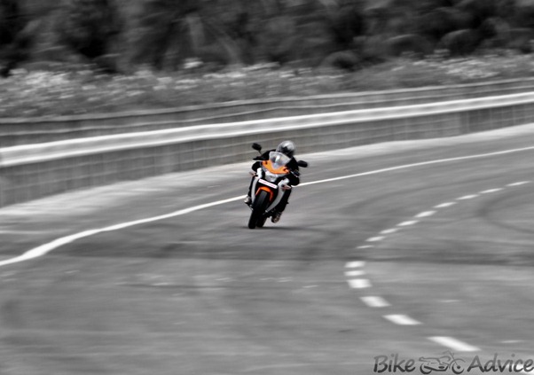 Honda CBR150R-2012