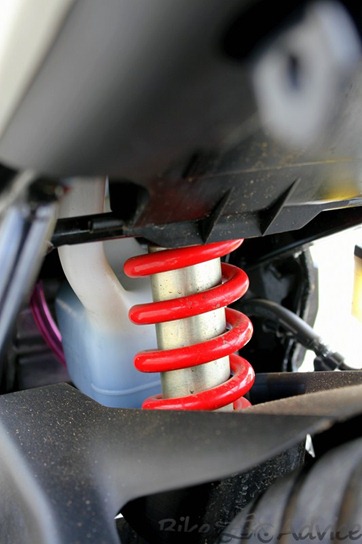 Honda CBR150R shock absorber