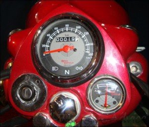 Royal Enfield Bullet Electra 350cc Review