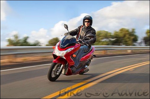 Honda 2010 PCX 125cc Scooter Review (2)