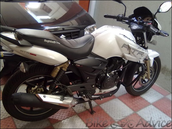Tvs Apache Rtr 180 White Review By Aniket