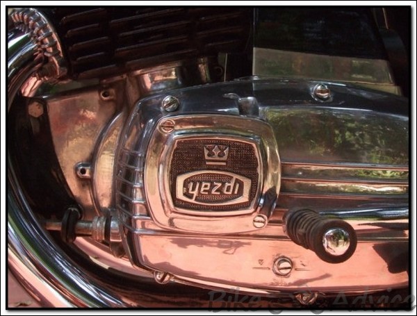 Nostalgic Yezdi Roadking D250 Classic Ownership Review