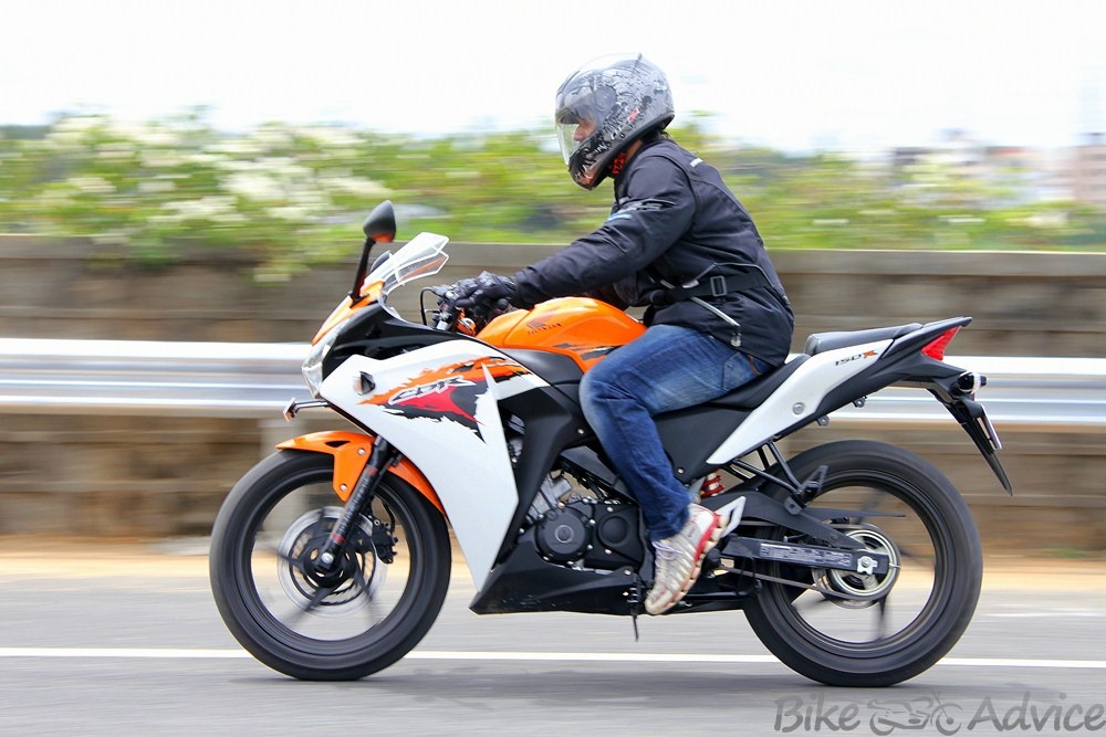 Honda CBR150R 2012 Road Test and Review by BikeAdvice