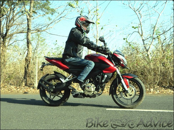 Bajaj Pulsar 200 NS Ownership Review By Sahil Sahu bikeadvice in (17)