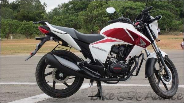Honda CB Unicorn Dazzler Deluxe Ownership Review By Daivik bikeadvice in (4)