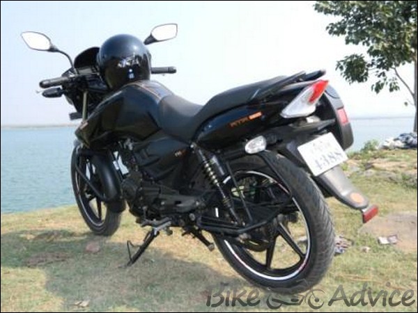 TVS Apache 160 Hyper Edge Ownership Review by Nitin Waghmare bikeadvice in (5)
