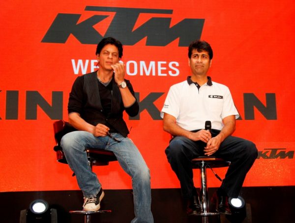 Shah Rukh Khan & Mr.Rajiv Bajaj,MD,Bajaj Auto Ltd at KTM event