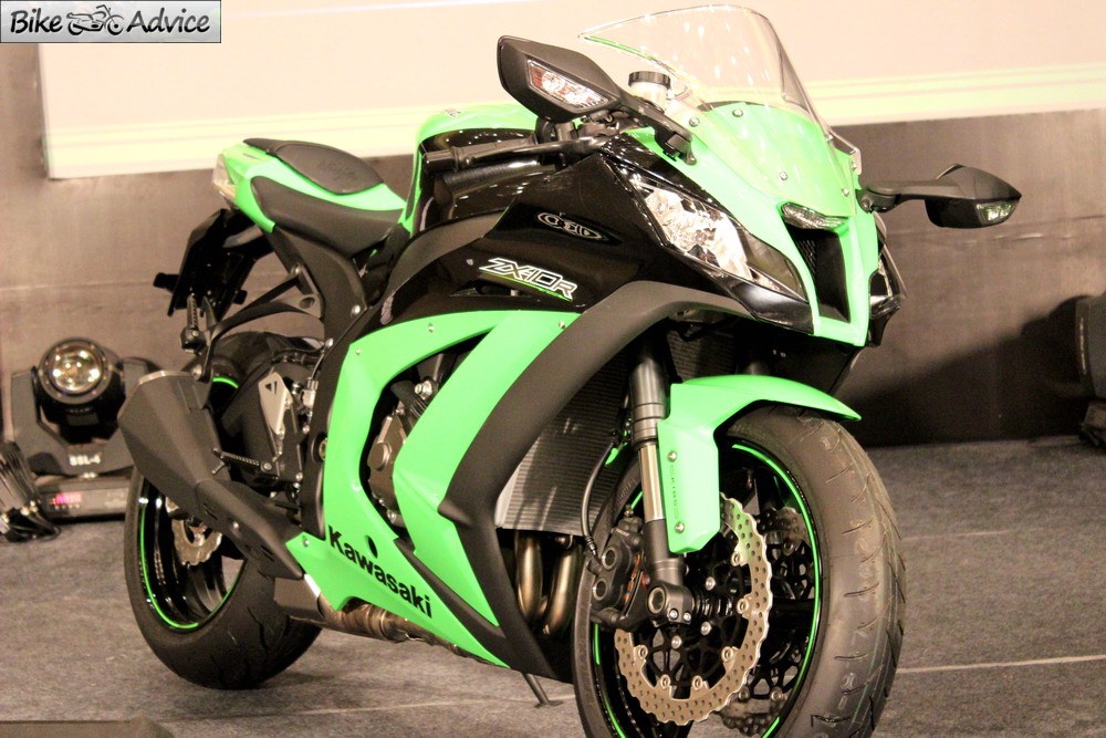 Kawasaki Begins Deliveries of ZX-10R & ZX-14R in India