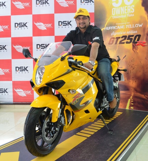 DSK-Hyosung-GT250R-Yellow-Limited-Edition (3)