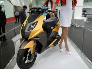 TVS-Graphite-Concept-Scooter-at-Auto-Expo