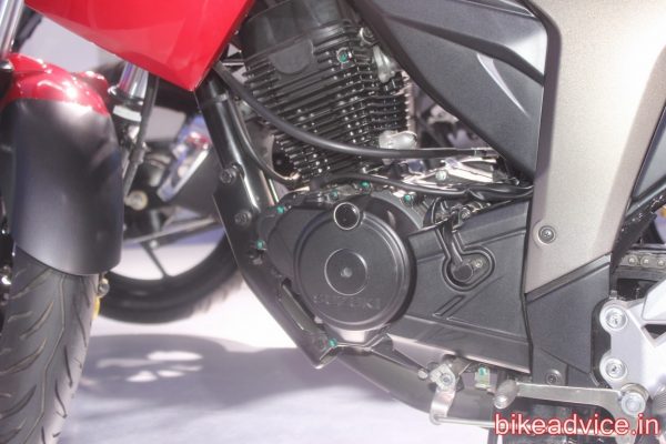 Suzuki-Gixxer-Pics-engine