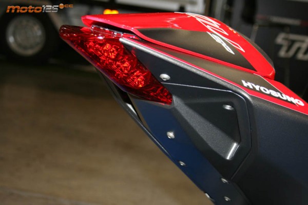 Faired-Hyosung-GD250R-Pics-tail