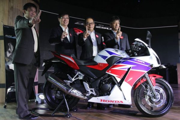 New-2015-Honda-CBR250R-Pic (3)