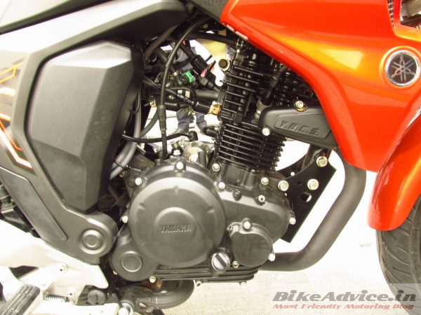 Yamaha-FZ-FI-v2-Pics-engine-side