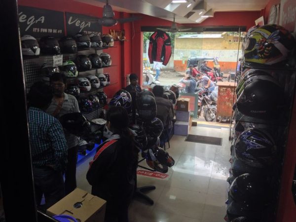 Probiker-Helmets-MG-Road-Pune-Store (3)