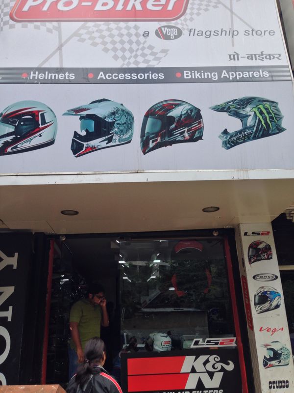 Probiker-Helmets-MG-Road-Pune-Store (7)