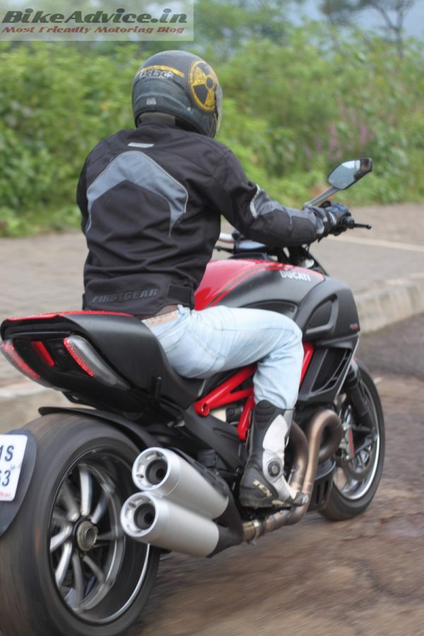 Ducati-Diavel-Carbon-India-Ride-Pics (8)