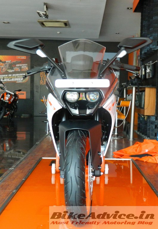 KTM-RC390-front-tyre