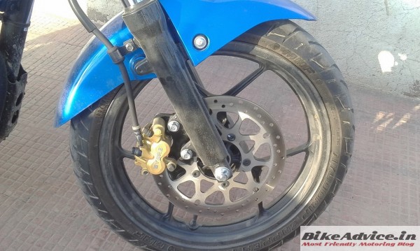 Suzuki-Gixxer-Blue-Pics-disc-brakes-tyre