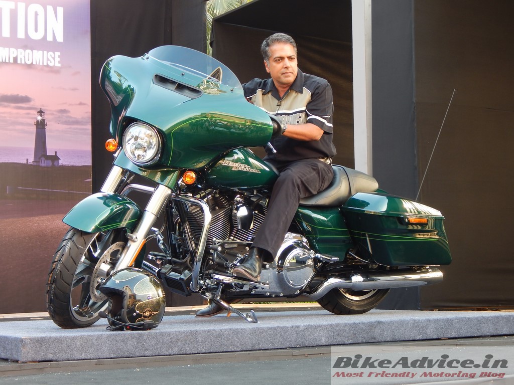 Harley India Launches Street Glide Special Price Pics Details