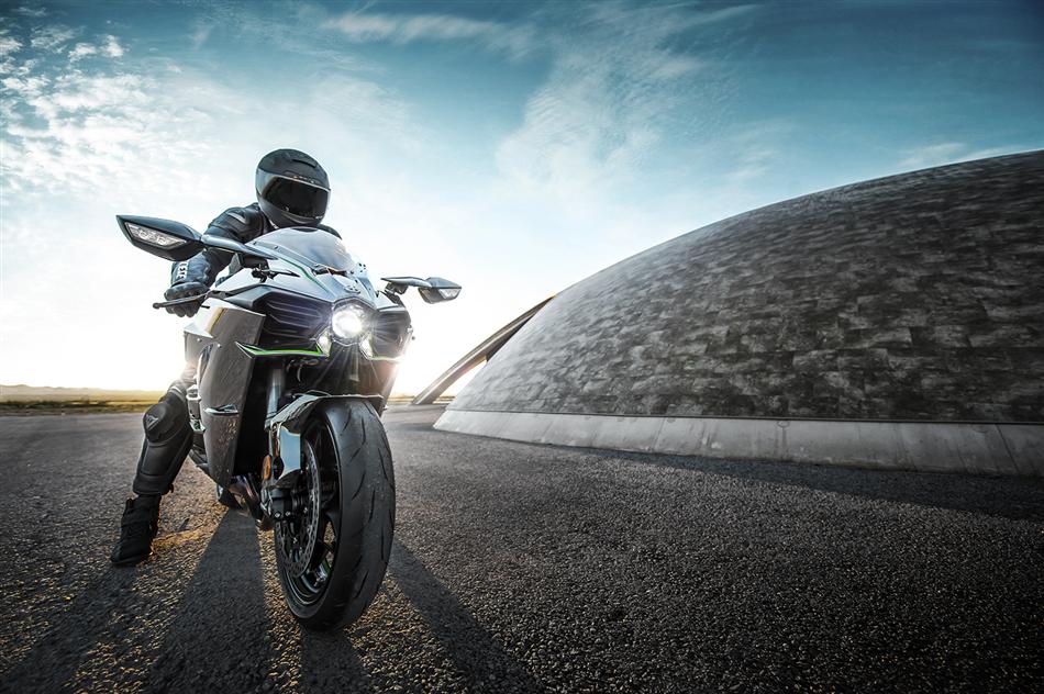 Kawasaki Releases Prices of 300PS & in USA