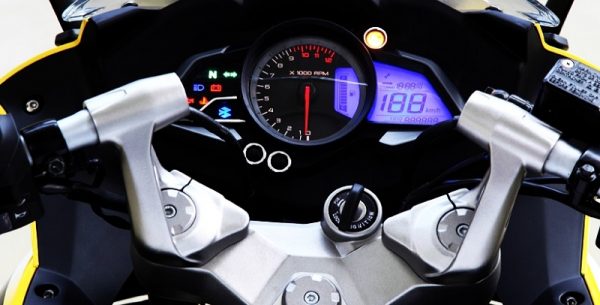 Bajaj-Pulsar-RS200-Pic-Speedometer