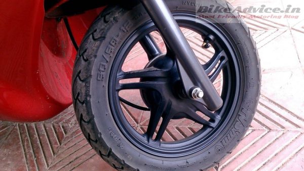 New-2014-TVS-Wego-Red-Pic-front-tyre