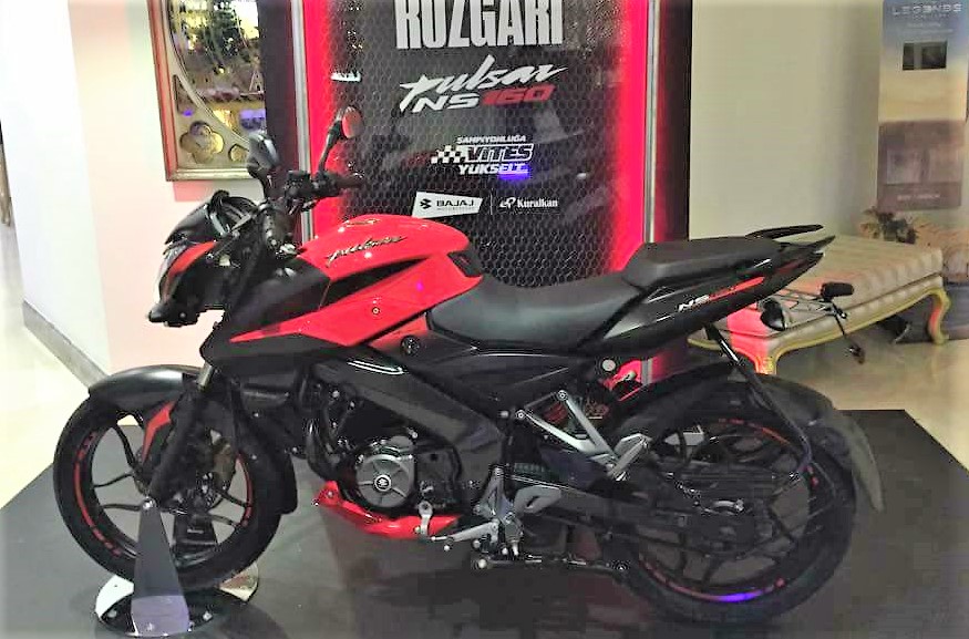 Launched In Nepal Pulsar Ns160 Price Pics Features Details