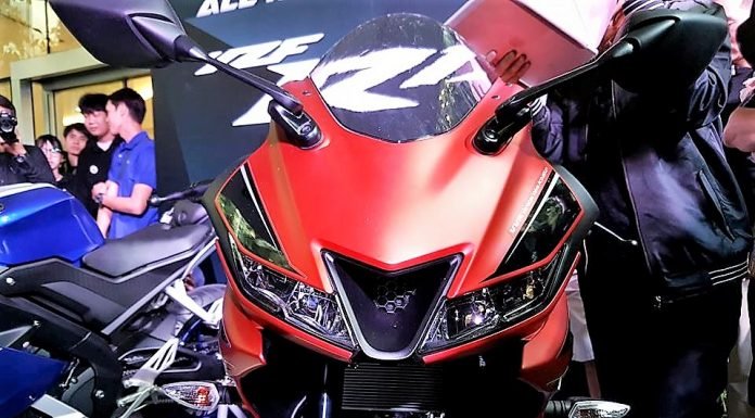 2017 Yamaha R15 v3 Thailand pics (12)
