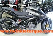 Hornet-Rival Oil Cooled Pulsar NS160 Spotted at a Dealership; Launch Soon