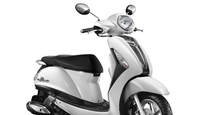 Yamaha Nozza Grande Filano scooter white Yamaha Grande Launch