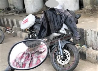 BREAKING: Yamaha R15 v3 Spotted Testing in India; Misses Upside Down Forks