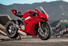 214 hp Ducati’s First 4-Cylinder Motorcycle Panigale V4 Bookings Reopen in India Ducati Approved Details