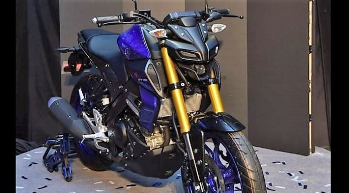 Yamaha MT15 Pics