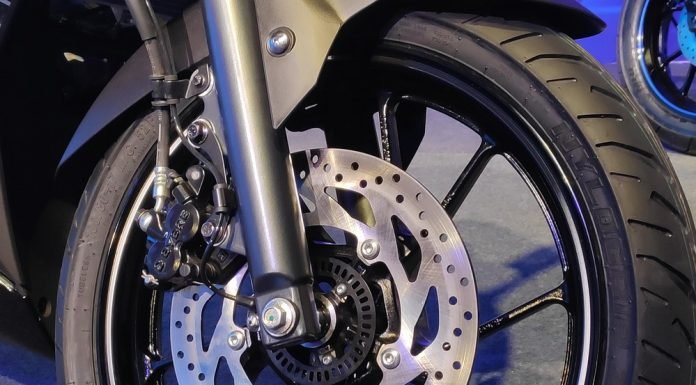 Yamaha R15 ABS Darknight Black disc abs ring