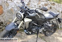 Costlier Yamaha R3 Beats Honda CB300R in October Sales