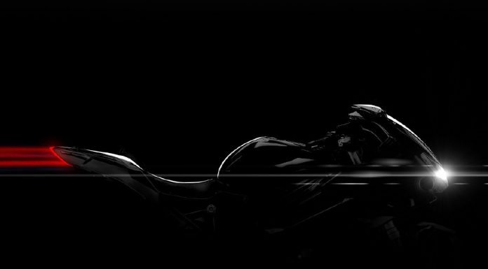 2020-benelli-302r-pic-teaser-china