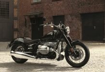 BMW R18 Launched at 18.90 Lac; Sports Biggest BOXER Engine