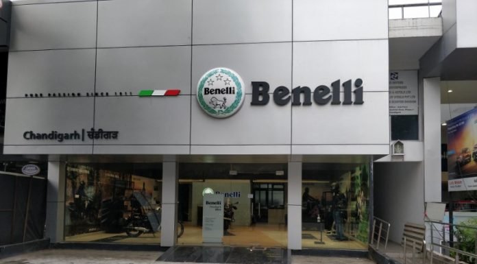 Benelli-Chandigarh-showroom-Pics (1)