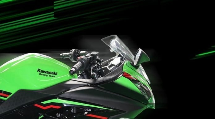 2021-Ninja-300-BS6-pics (1)