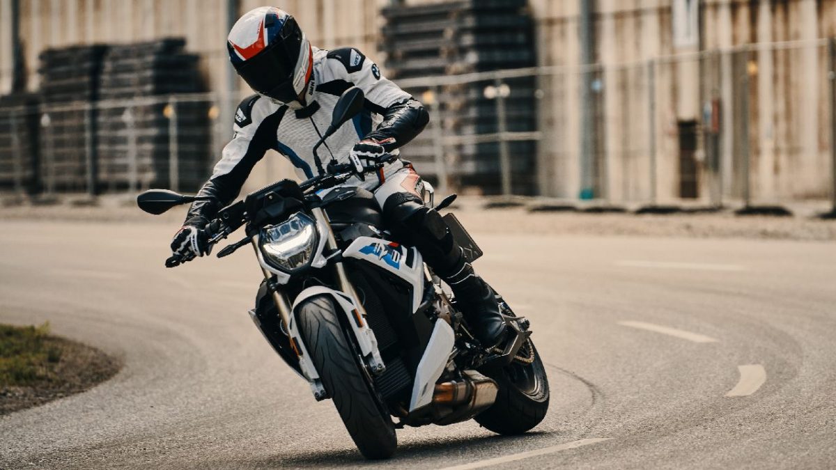 bmw s1000r indian launch