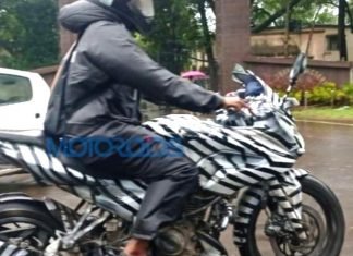 Bajaj Doing a Karizma; Clearest Spy Pic of New Pulsar 250F