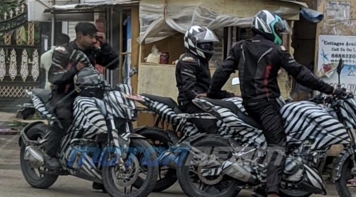 Bajaj-Pulsar-250-Spied-naked