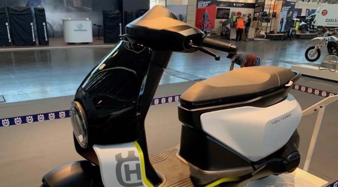 Husqvarna Vektorr electric scooter
