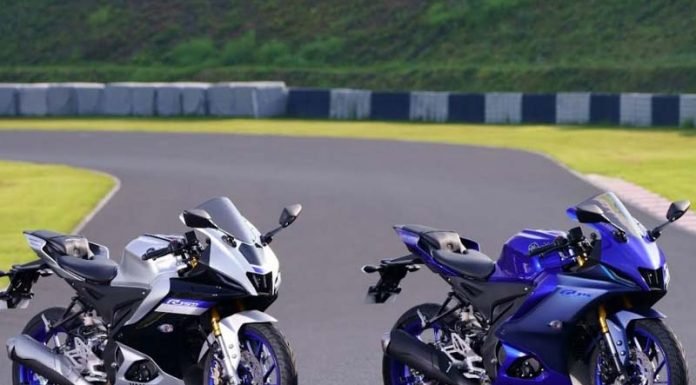 Yamaha r15 V4
