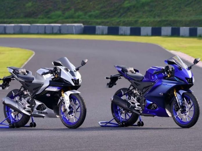 Yamaha r15 V4