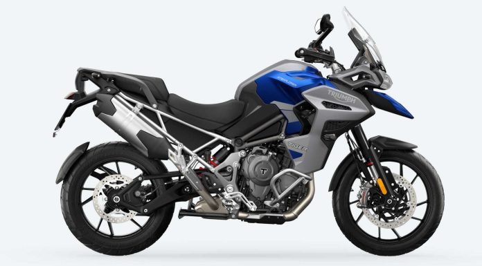 2022-triumph-tiger-1200-gt-explorer---studio---lucerne-blue---right-side