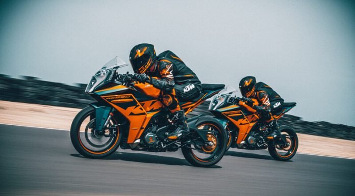 2022-KTM-RC-390-Image-India-3