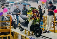 Ather Rolls Out 25,000th 450X; Partners with Foxconn To Produce Electronics