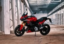 BMW Launches F900 XR at 12.3 Lac; Top Speed of 200 Kph